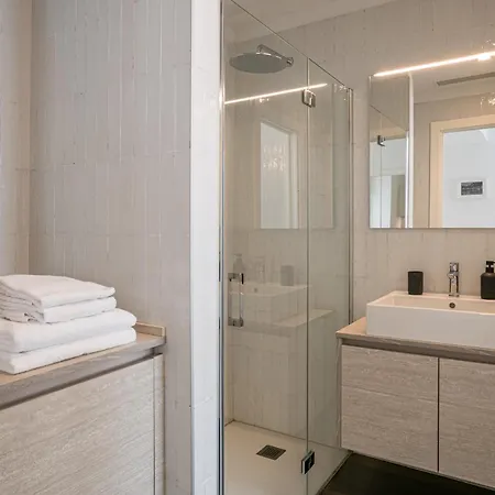 Palazzo La Cortesella - Modern Design & Location