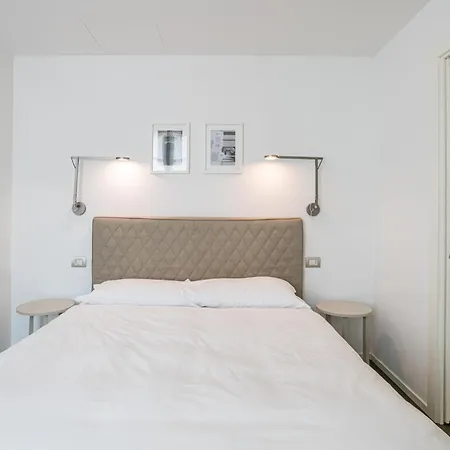 Palazzo La Cortesella - Modern Design & Location * كومو