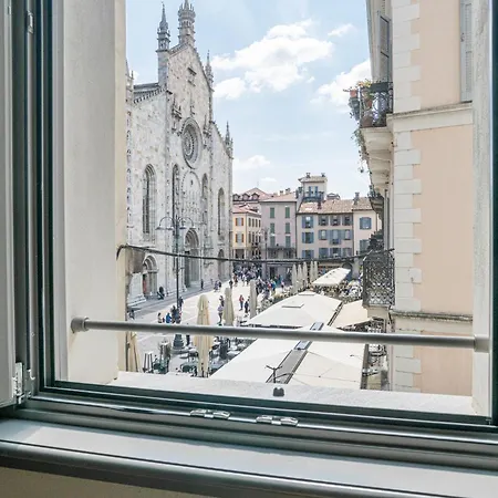 Palazzo La Cortesella - Modern Design & Location شقة