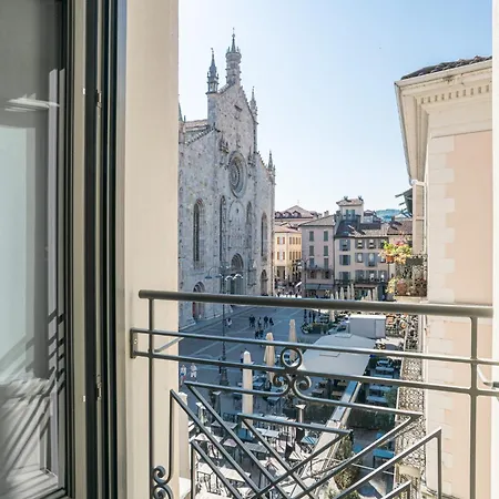 شقة Palazzo La Cortesella - Modern Design & Location كومو