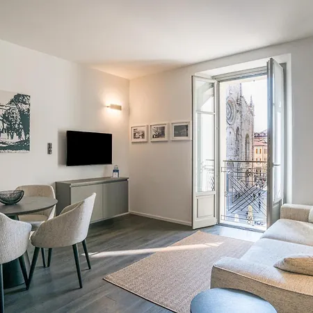 شقة Palazzo La Cortesella - Modern Design & Location *