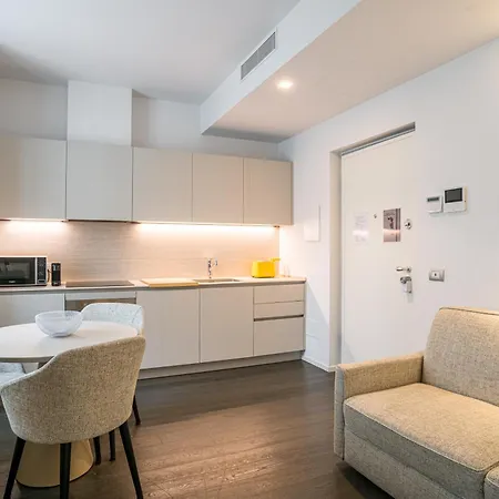 شقة Palazzo La Cortesella - Modern Design & Location