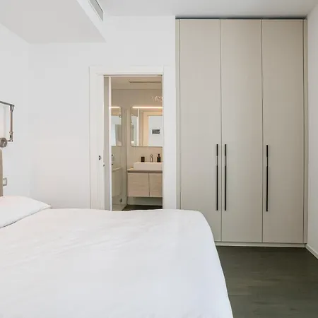 شقة Palazzo La Cortesella - Modern Design & Location *