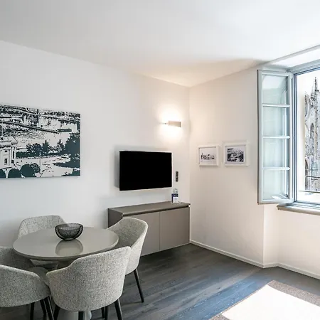 Palazzo La Cortesella - Modern Design & Location * كومو