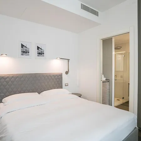 شقة Palazzo La Cortesella - Modern Design & Location *