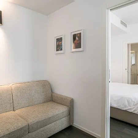 Palazzo La Cortesella - Modern Design & Location * كومو
