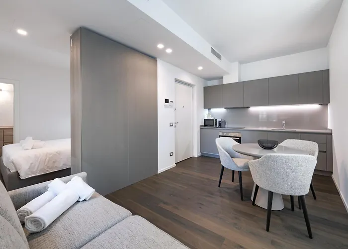 Appartamento Palazzo La Cortesella - Modern Design&central Location