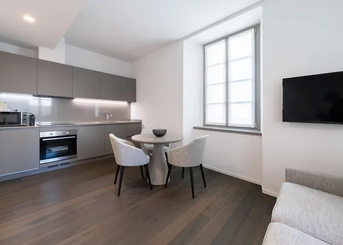 Palazzo La Cortesella - Modern Design&central Location *