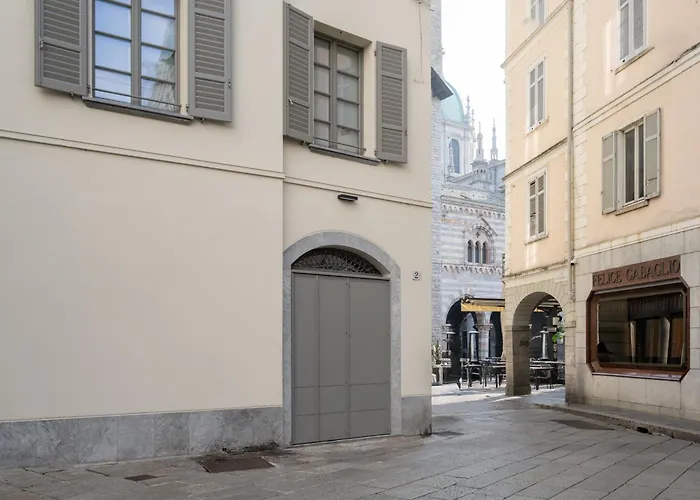 Palazzo La Cortesella - Modern Design&central Location