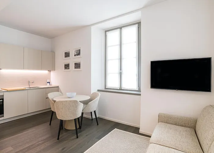 Palazzo La Cortesella - Modern Design&central Location Appartamento