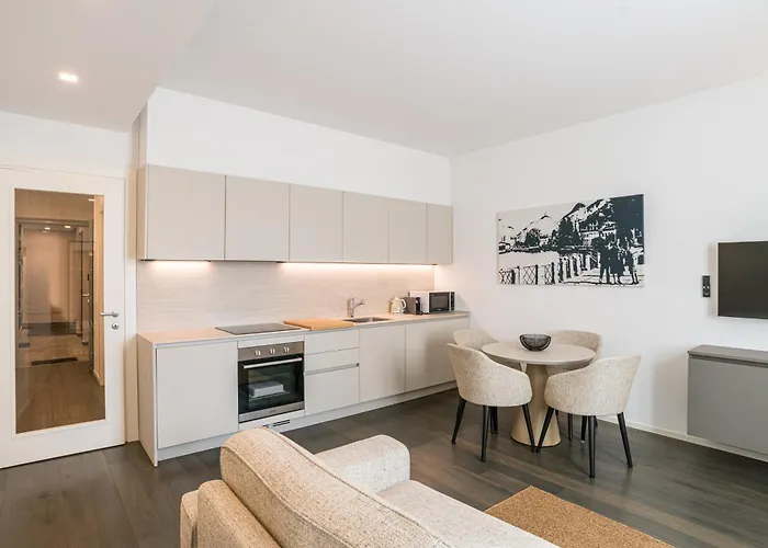 Palazzo La Cortesella - Modern Design&central Location Appartamento