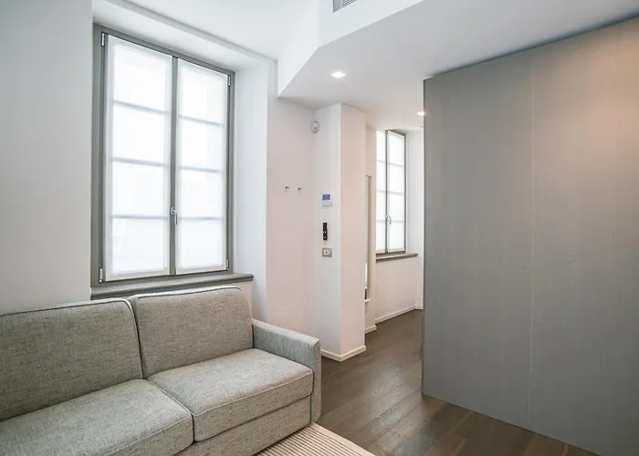 Palazzo La Cortesella - Modern Design&central Location *