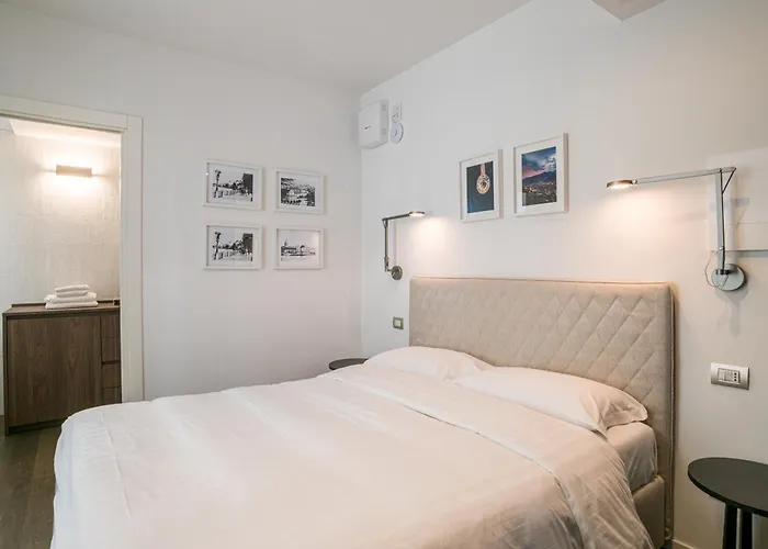 Palazzo La Cortesella - Modern Design&central Location