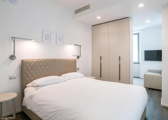 Palazzo La Cortesella - Modern Design&central Location *
