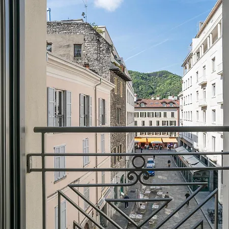 Palazzo La Cortesella - Modern Design & Location Como