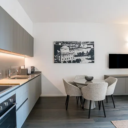 Apartment Palazzo La Cortesella - Modern Design & Location *