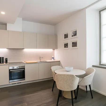 Palazzo La Cortesella - Modern Design & Location Como